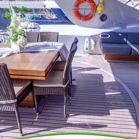Botel Motor Yacht Naughty By Nature Birgu